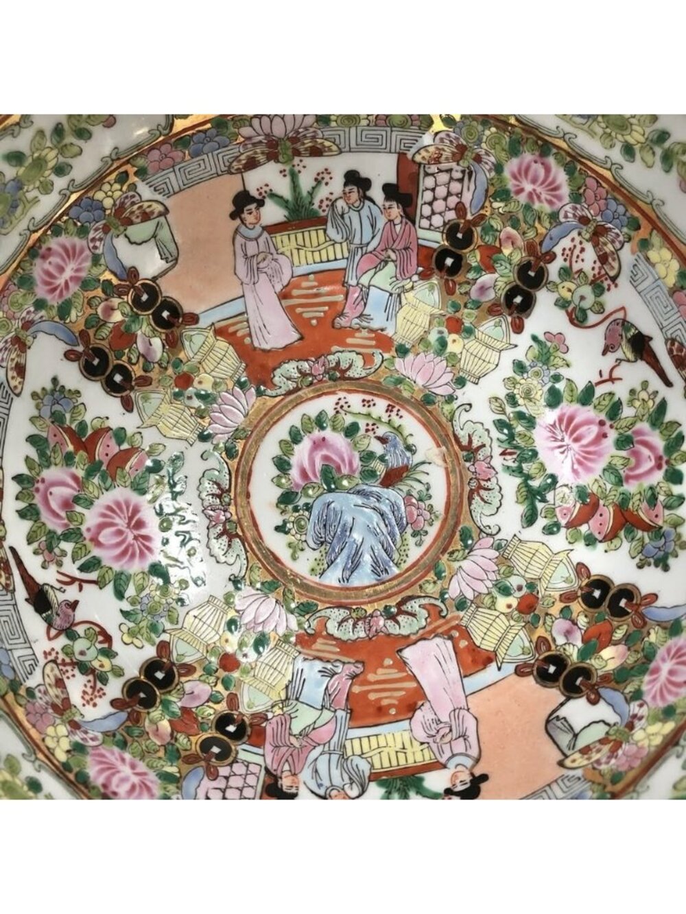 19th Century Cantonese Famille Bowl Rose Medallion Decorative Signed
